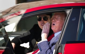 ماذا قال الرئيس الأمريكي ترامب على الهجوم الأخير على سيارات «تيسلا»؟