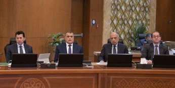 الحكومة المصرية تعتمد موازنة 2025-2026 بإيرادات 3.1 تريليون جنيه وتحيلها للبرلمان