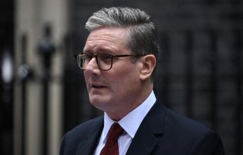 رئيس الوزراء البريطاني يتهم روسيا بعدم الجدية بشأن السلام مع أوكرانيا