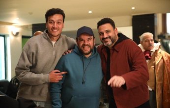 تفاصيل الحلقة 14 "الكابتن".. شاكر الطويل يدمر ممثلًا شابًا.. وحسام يسعى لإنقاذه