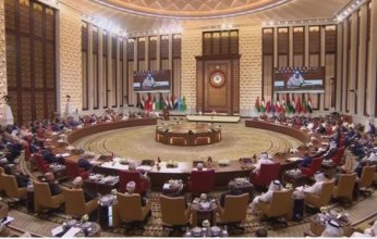 بدء توافد القادة العرب لحضور القمة العربية الطارئة في القاهرة