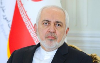 مساعد الرئيس الإيراني يستقيل من منصبه عقب عزل البرلمان وزير الاقتصاد.. ماذا يحدث في طهران؟