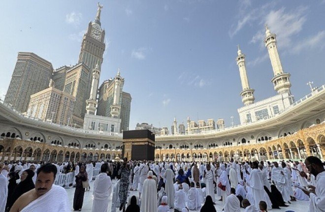 سوريا تحدد حصتها من الحجاج لموسم 1446 هـ بعد اتفاق مع السعودية سوريا تحدد حصتها من الحجاج لموسم 1446 هـ بعد اتفاق مع السعودية