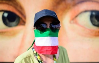 إيران.. 74 جلدة لنجم شهير حرض على خلع الحجاب