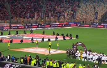 الحكم ينهي المباراة.. فوز الزمالك واعتبار الأهلي منسحبا بلقاء القمة