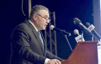 إصابة محافظ البحر الأحمر في حريق بإحدى القرى السياحية بالغردقة