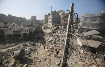 أنباء عن مقتل رهينة إسرائيلي وإصابة آخرين جراء قصف الاحتلال على غزة