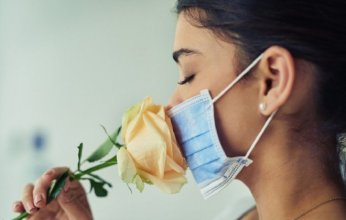 جراحة مبتكرة تعيد حاسة الشم لمرضى "كوفيد الطويل الأمد"