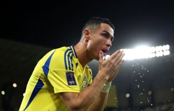 رونالدو يهنيء سيدات النصر بعد تحقيق الدورى السعودي