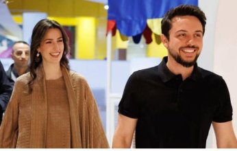 شاهد| في لفتة إنسانية.. الأمير الحسين والأميرة رجوة يقيمان مأدبة إفطار لأطفال أيتام