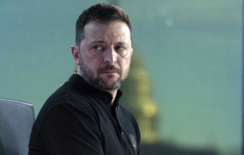 زيلينسكي يغادر واشنطن متجهاً إلى لندن بعد مشادة مع ترامب