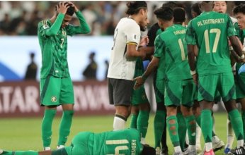 حكم دولى يحسم وجود مخالفة للمنتخب السعودي من عدمه أمام نظيره الصيني