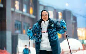 اللاعبة الكويتية «مريم».. إصرار واعتداد بالنفس يتحدى ثلوج (بپراجلاتو) الإيطالية