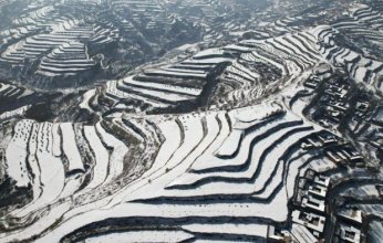 الصين تعلن اكتشاف احتياطيات من النفط الصخري تبلغ 180 مليون طن