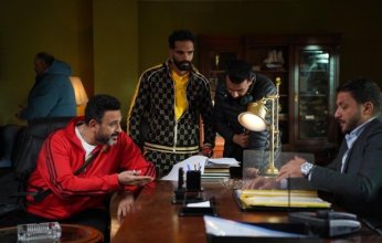 الحلقة الخامسة من "الكابتن".. حسام يبتز فاروق شيحة ويفاجأ بصلاح نائبًا لرئيس النادي