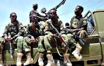 الصومال.. مقتل 21 عنصرا من مليشيات (الشباب) في عملية عسكرية جنوب شرق البلاد