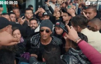 بالفيديو | امرأة تفاجئ الجميع أمام "مدفع رمضان".. رفضت 100 ألف جنيه لهذا السبب