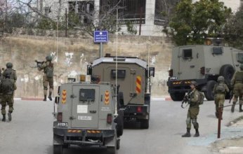 الاحتلال الإسرائيلي يعتقل 25 فلسطينيا من الضفة الغربية