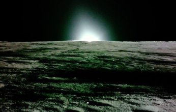 وكالة ناسا تنشر اول صور عالية الدقة لغروب الشمس علي القمر