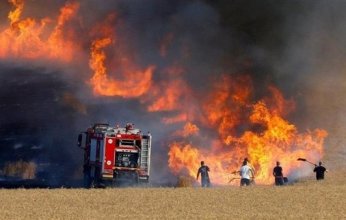 حرائق ضخمة تتسبب بإغلاق طرق وإجلاء قاعدة عسكرية في ولاية نيويورك.. ماذا يحدث؟