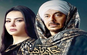 مصطفى شعبان يحتفل بفركش مونتاج آخر حلقات «حكيم باشا» بصحبه صناعه