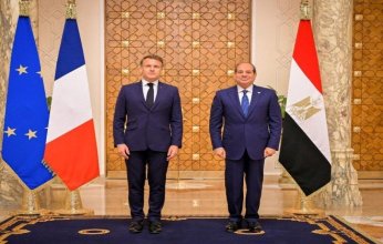 مصر.. الرئيس السيسي ونظيره الفرنسي ماكرون يتفقدان مستشفى العريش العام
