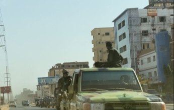 المواجهات تحتدم بالسودان.. الجيش يحقق تقدماً جنوب الأبيض.. و"الدعم السريع" تسيطر على مخيم نازحين شمالي دارفور