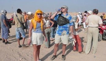 تدفق السياح الاسرائليين للاستمتاع بجو سيناء متجاهلين التحذيرات الامنية