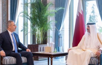 أمير قطر يبحث مع وزير الخارجية التركي أبرز المستجدات الإقليمية والدولية
