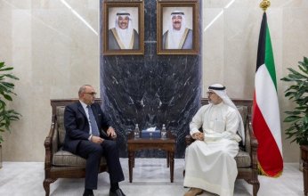 أمير الكويت يتلقى رسالة خطية من الرئيس العراقي تسلمها نائب وزير الخارجية