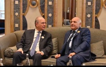 وزيرا الخارجية الجزائري والفلسطيني يبحثان تطورات الوضع في غزة