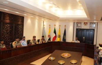 الكويت.. نائب رئيس الأركان يبحث مع القيادات العسكرية إدماج العنصر النسائي في السلك العسكري