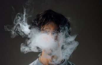 دواء أمريكي معتمد يثبت فعاليته في مساعدة الشباب على الإقلاع عن التدخين الإلكتروني