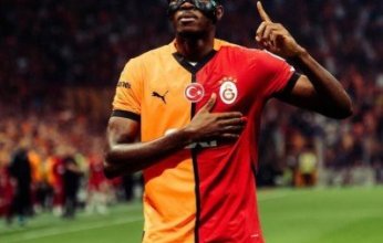 الهلال السعودي يوجه أنظاره نحو النيجيري أوسيمين بعد فشل صفقة صلاح