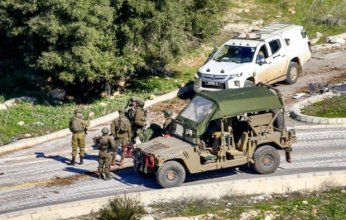 الجيش الاسرائيلى يستهدف سيارة فى جنوب لبنان بـ3 صواريخ