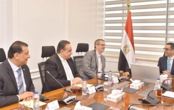 مصر: وزير الاستثمار يبحث مع مدير اللجنة الاستشارية الدولية للقطن تعزيز التعاون الدولى