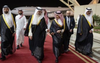 وزير خارجية السعودية يصل دولة الكويت