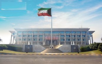 الداخلية الكويتية تدعو قائدي المركبات مستخدمي الطرق إلى توخي الحذر بسبب سوء الأحوال الجوية