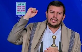 الحوثي: استهداف القطع البحرية الأميركية مستمر بفعالية عالية