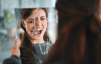 ثورة في تشخيص الأمراض النفسية: دراسة تربط بين شبكية العين وخطر الإصابة بالفصام