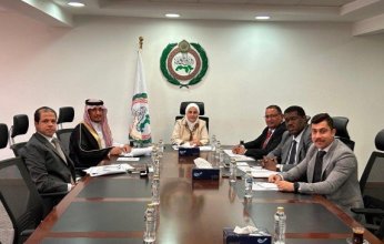 لجنة بالبرلمان العربي تناقش مشروع قانون لمكافحة الهجرة غير المشروعة