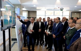 مصر.. رئيس الوزراء يتفقد مدرسة أسيوط الثانوية الزخرفية ومعرض منتجات التعليم الفني