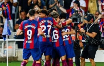 هانز فليك يعلن قائمة برشلونة استعدادًا لمواجهة أتلتيكو مدريد