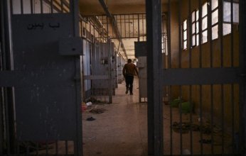 القضاء اللبناني يستمع لإفادات معتقلين محرّرين من سجن صيدنايا.. هل تقود لتحديد مصير المفقودين بسجون بشار؟