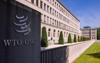 منظمة التجارة العالمية تأمل في تجاوز صدمات الرسوم الجمركية الأمريكية