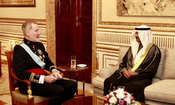 سفير دولة الكويت في مدريد يقدم أوراق اعتماده إلى ملك إسبانيا سفير دولة الكويت في مدريد يقدم أوراق اعتماده إلى ملك إسبانيا