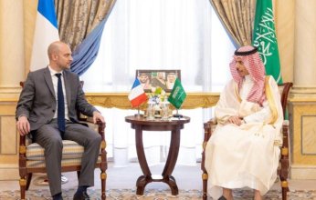 السعودية وفرنسا تبحثان العلاقات الثنائية بين البلدين