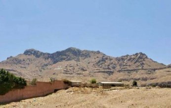 مقتل 9 من عناصر الحوثي بينهم خبير صواريخ في غارات أمريكية على صنعاء.. ماذا يحدث؟