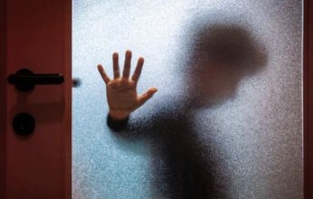 "ربنا جاب حق ابني".. والدة الطفل ياسين تتحدث بعد الحكم العادل على مغتصب طفلها