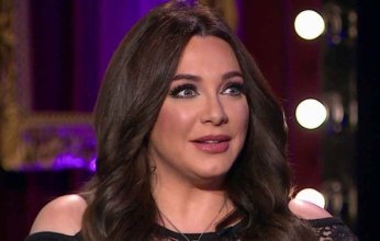 قرار مفاجئ من نقابة الفنانين السوريين بشأن سلاف فواخرجي.. ما القصة؟